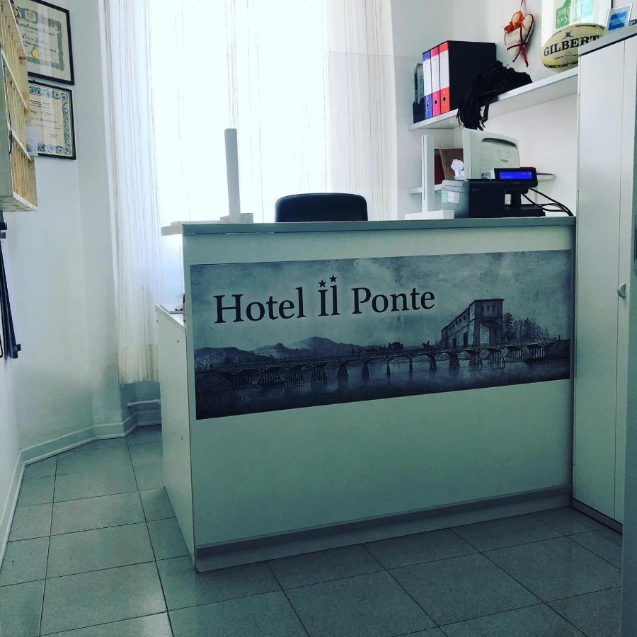 Hotel Il Ponte Cecina  Zewnętrze zdjęcie